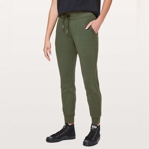Lululemon Warm Down Jogger II *28" | Camo Green | Size 4